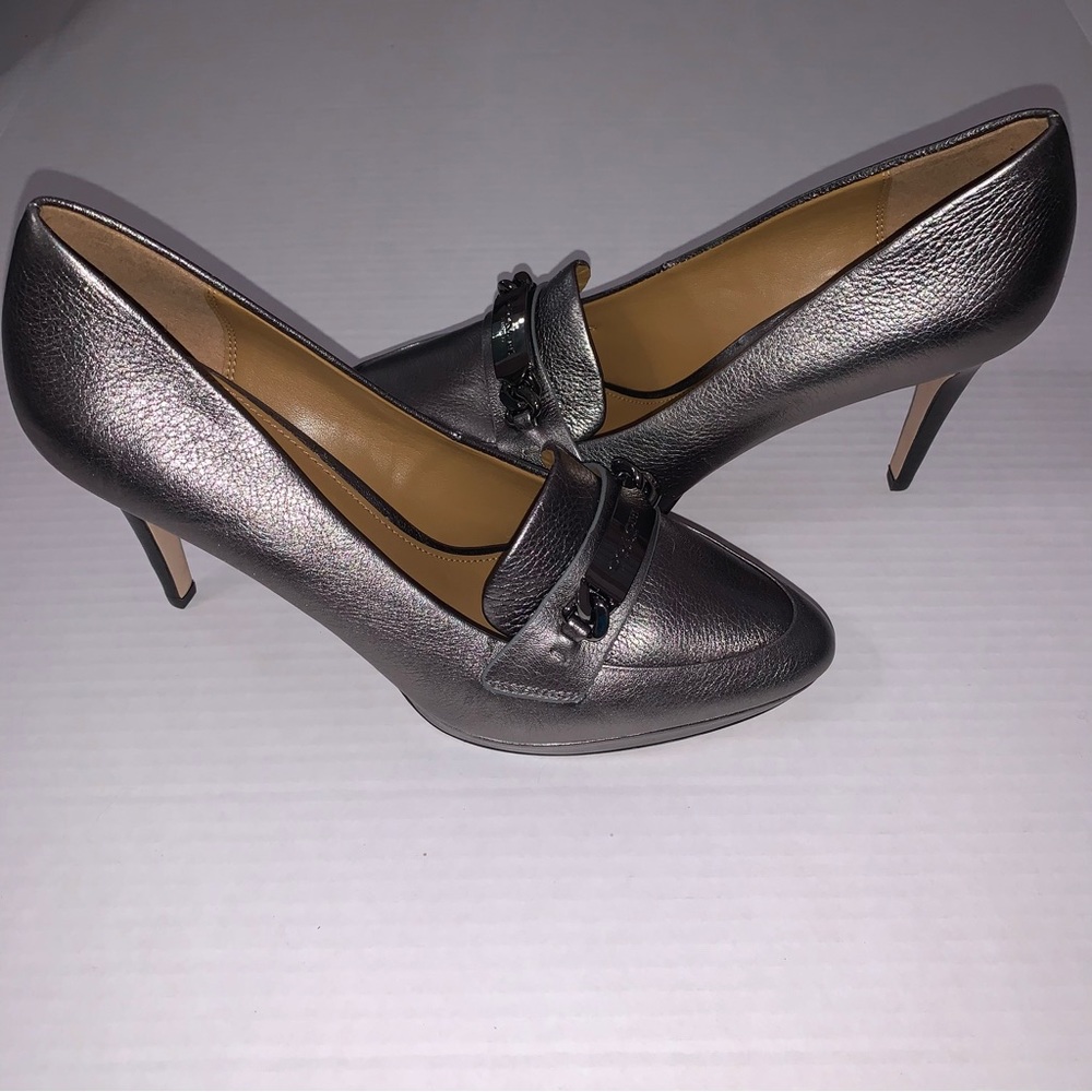 Coach Garden Oxford Silver Pumps Size 8B